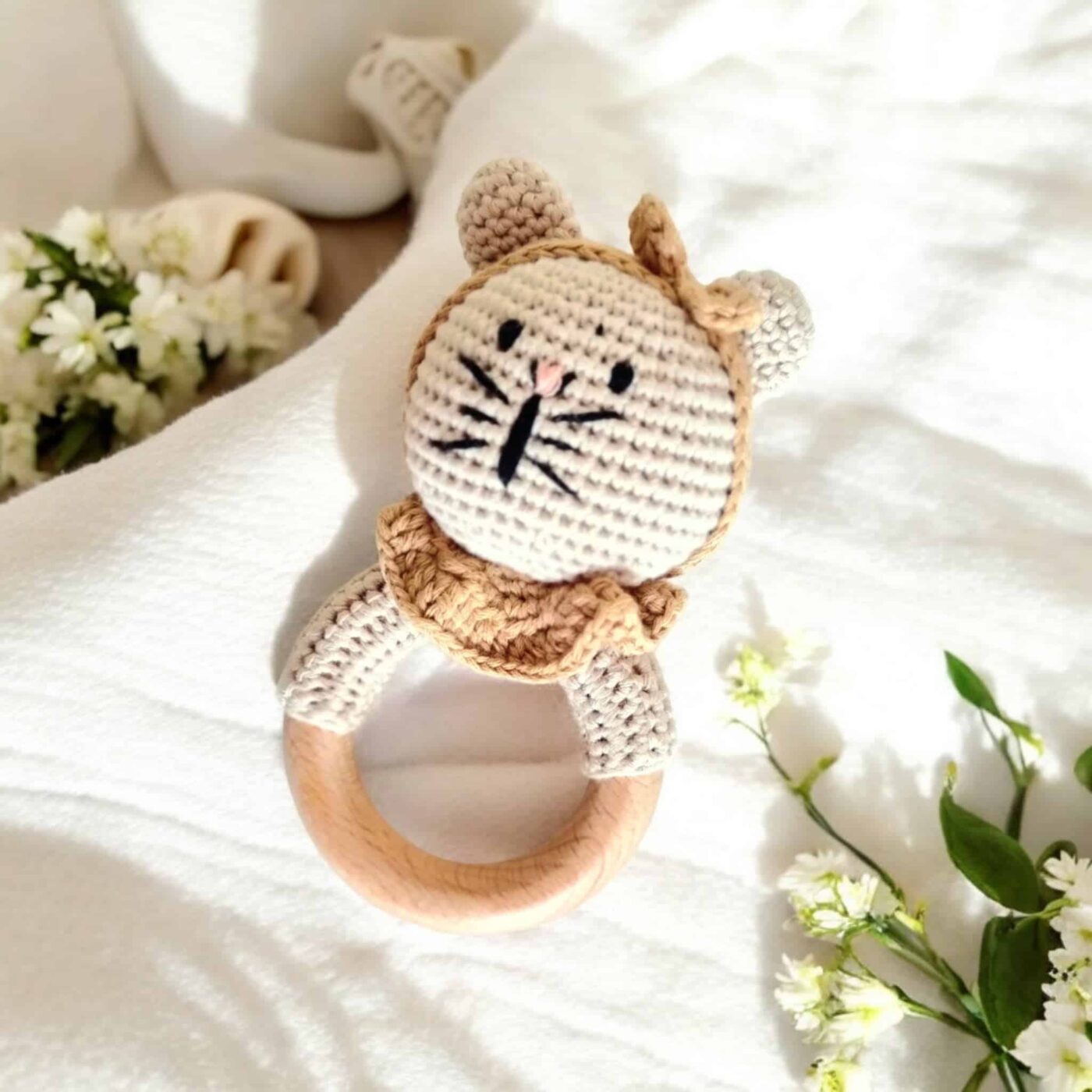 Hochet amigurumis - Hochet crochet animaux - Collection animaux de compagnie - Biquette Biquette