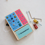 Busy Board enfant avec outils – Planche d’activités Montessori