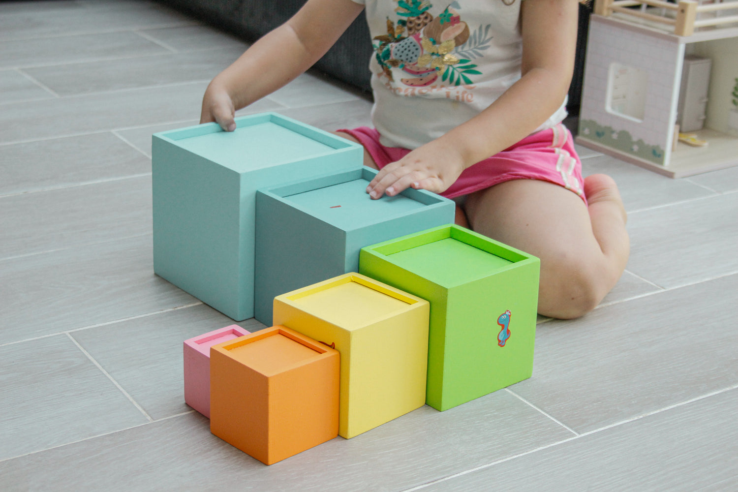 La Tour de cubes gigognes