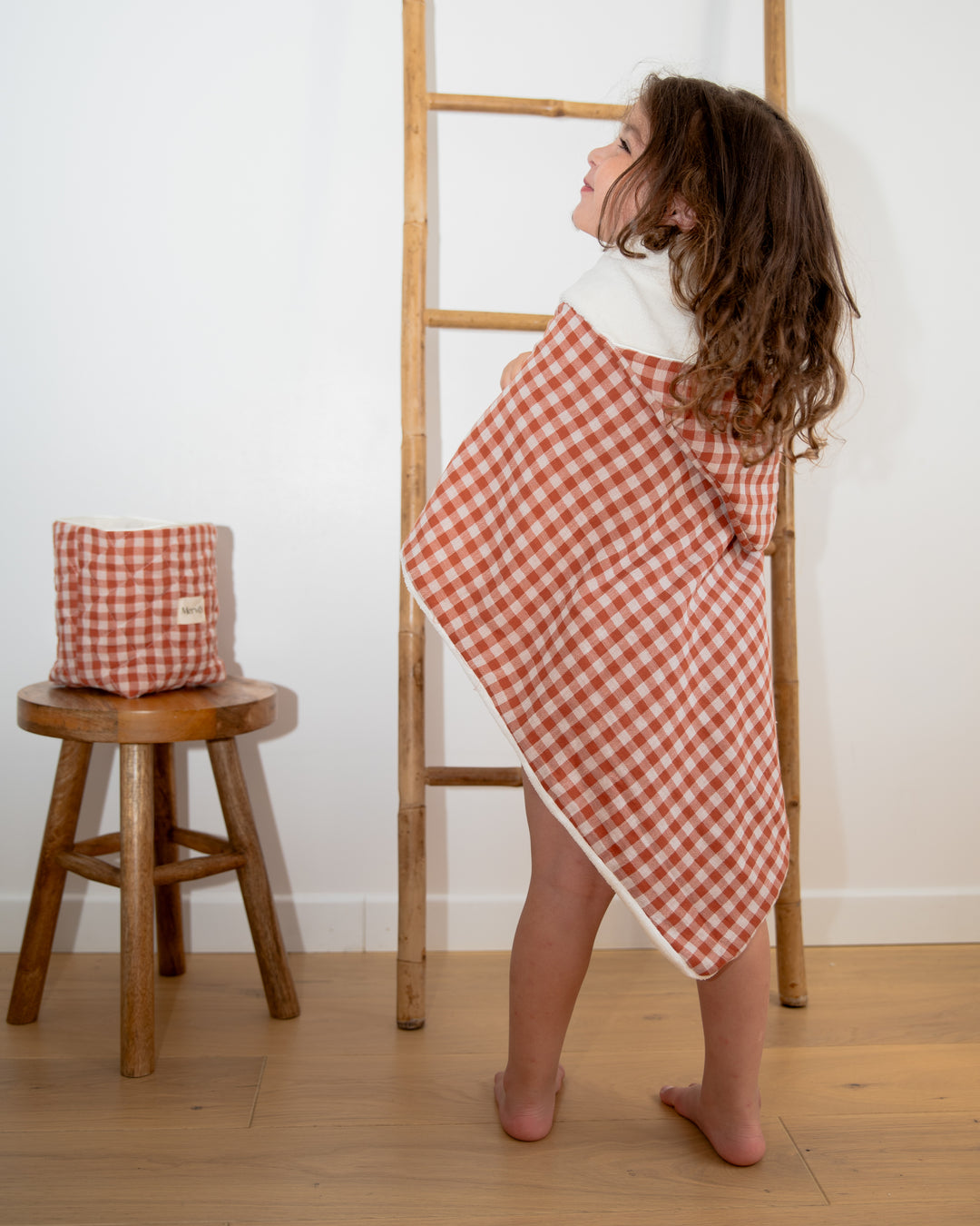 poncho de bain Vichy — bébé devient un petit dino