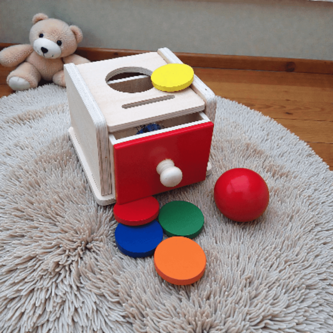 La boîte 2-en-1 Montessori