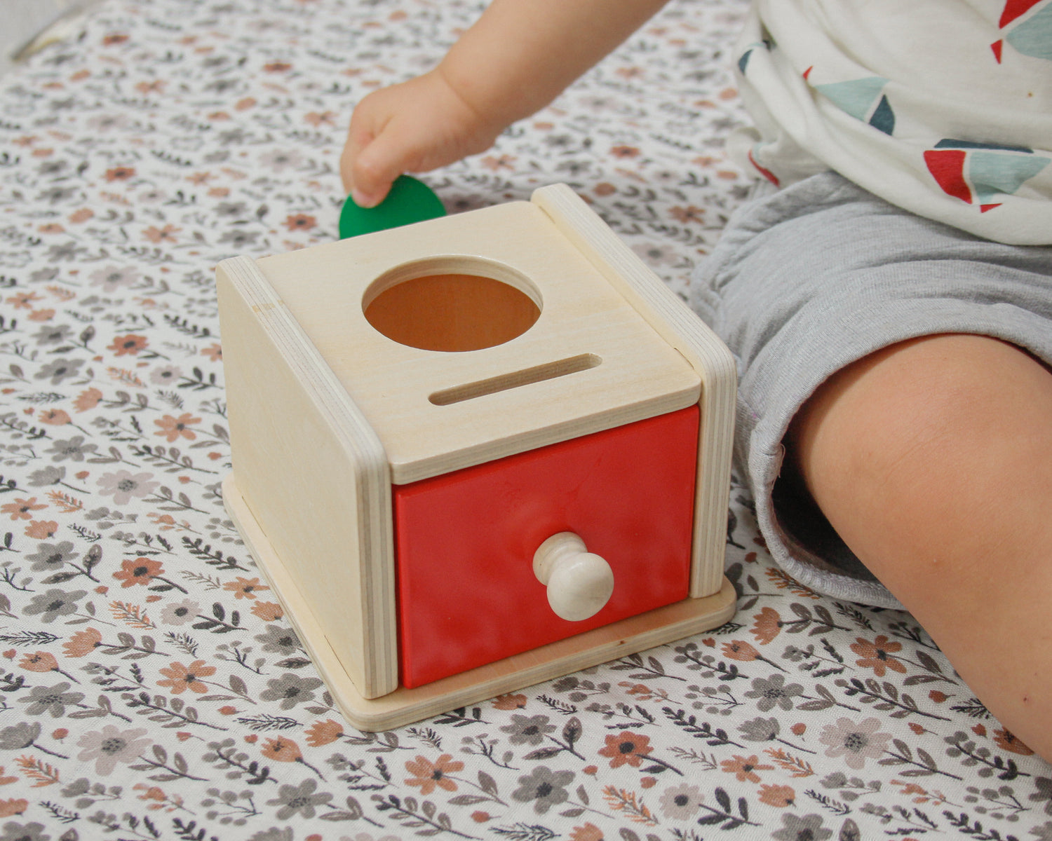La boîte 2-en-1 Montessori